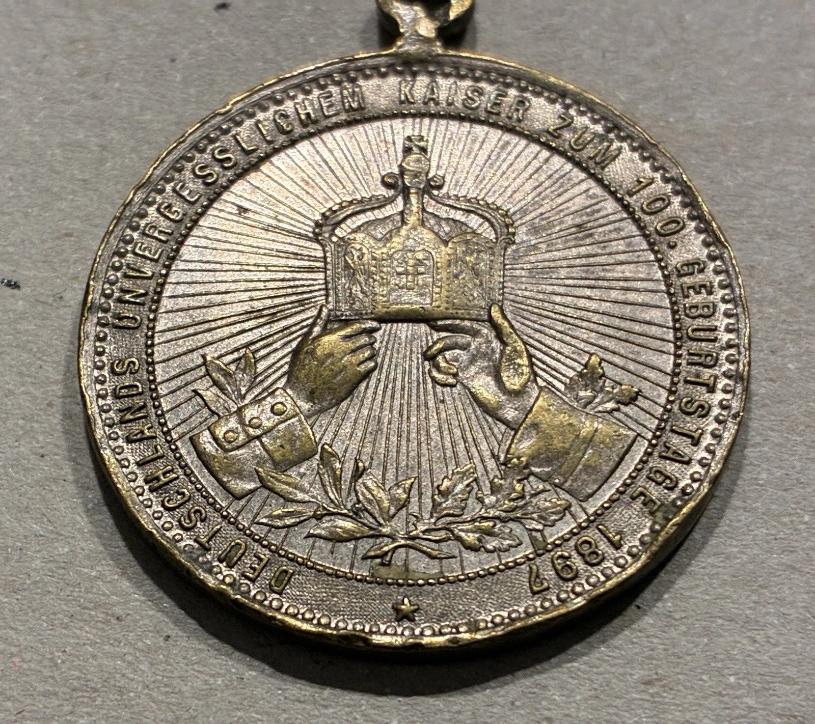 Medaille Wilhelm I. – 100. Geburtstag 1897 | Kaiserreich Preußen Gedenkprägung mit Öse