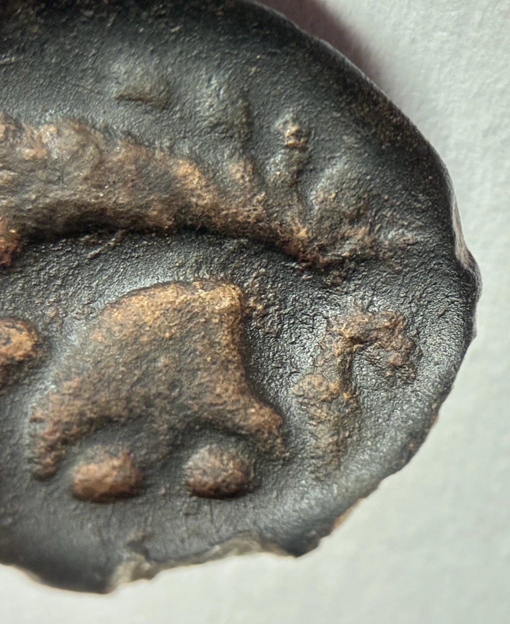 Kelten Gallien Leuci Potin - Obol 150-50 vor Chr. – Antike Bronzemünze / Sehr gut erhalten