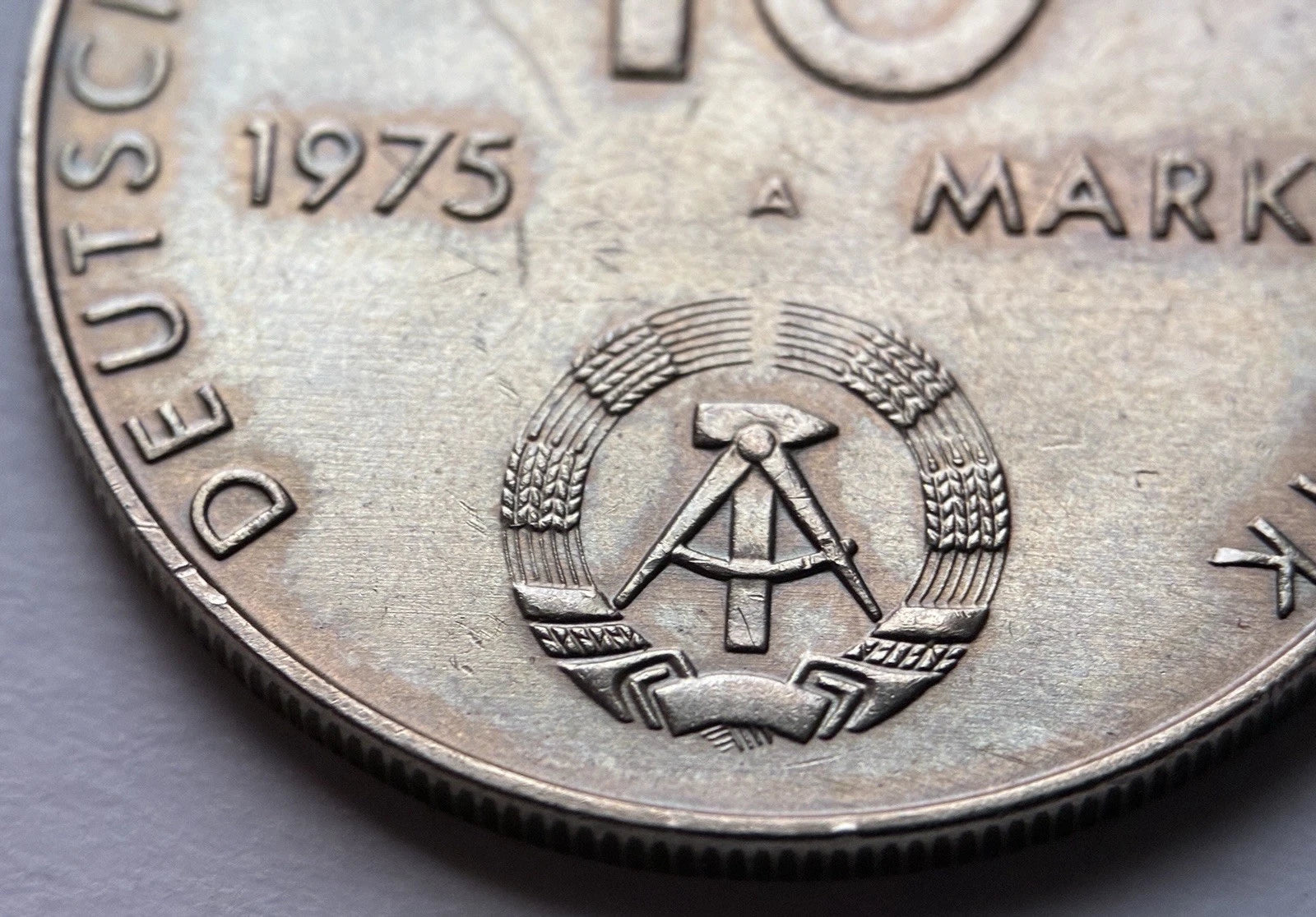 10 Mark 1975 A | Deutsche Demokratische Republik (DDR) | 20 Jahre Warschauer Vertrag | Kupfer-Zink-Nickel | Gedenkmünze | sehr schön