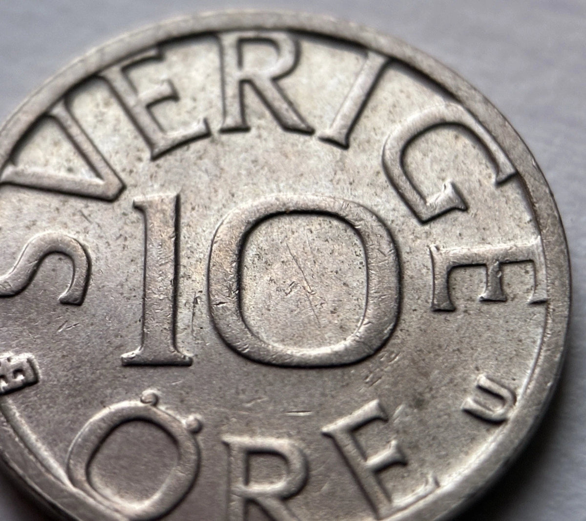 10 Öre 1986 | Schweden | Carl XVI. Gustaf Monogramm | Kupfer-Nickel Münze | schön