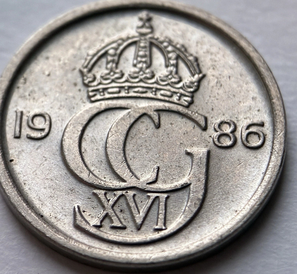 10 Öre 1986 | Schweden | Carl XVI. Gustaf Monogramm | Kupfer-Nickel Münze | schön