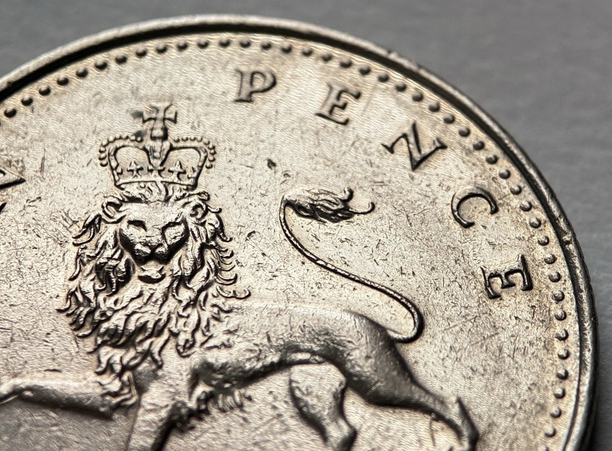 10 Pence 2000 | Großbritannien | Elizabeth II. | gekrönter Löwe | Kupfer-Nickel Münze