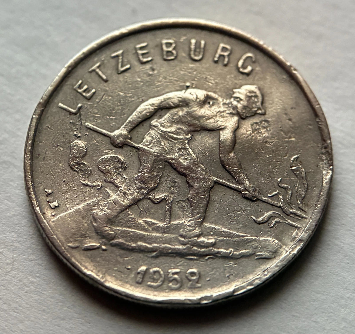 1 Franc 1952 | Luxemburg | „Feierstëppler“ | Großherzogin Charlotte | Kupfer-Nickel-Münze | schön