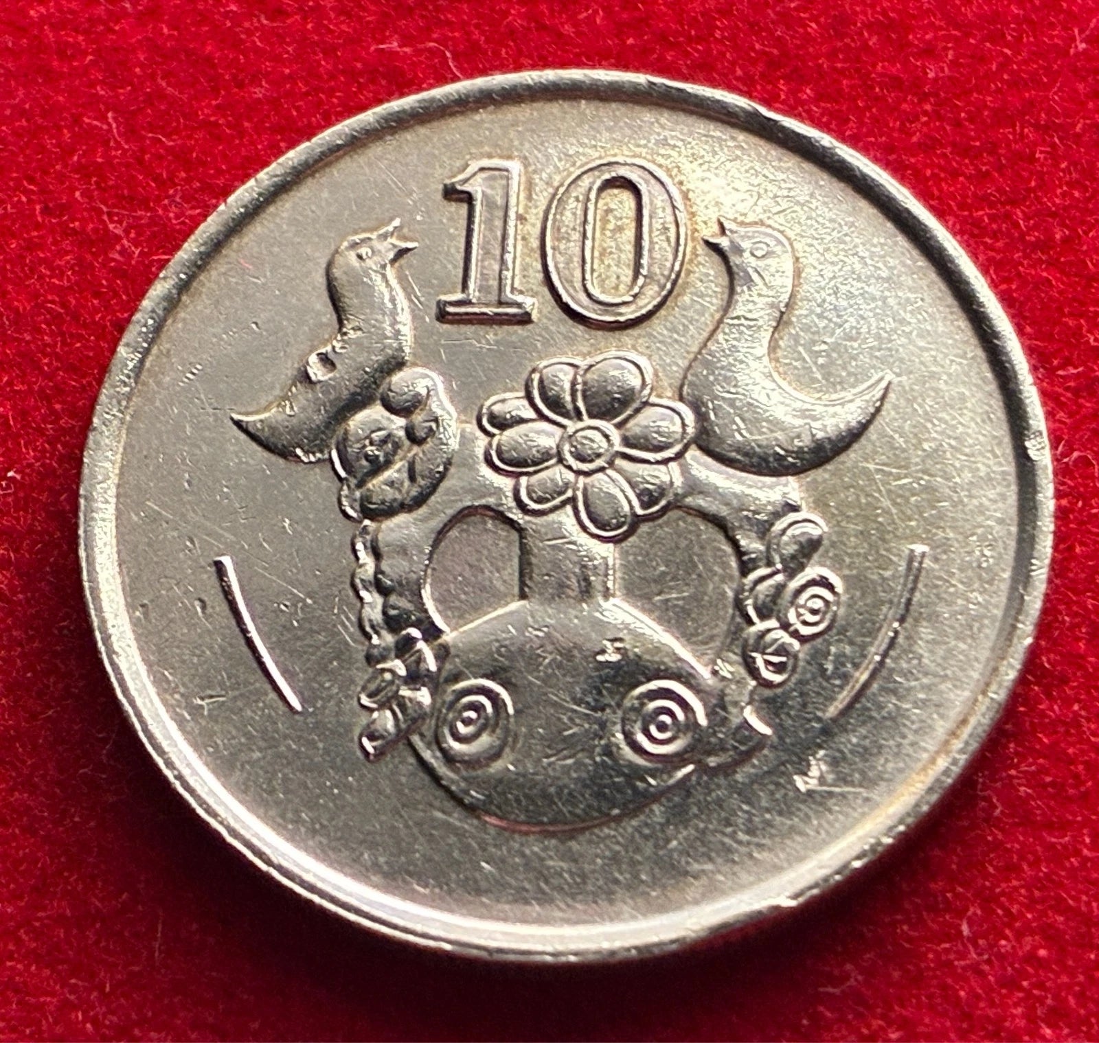 10 Cents 1990 | Zypern | Vase, florale Elemente & Vögel | Nickel-Messing Münze