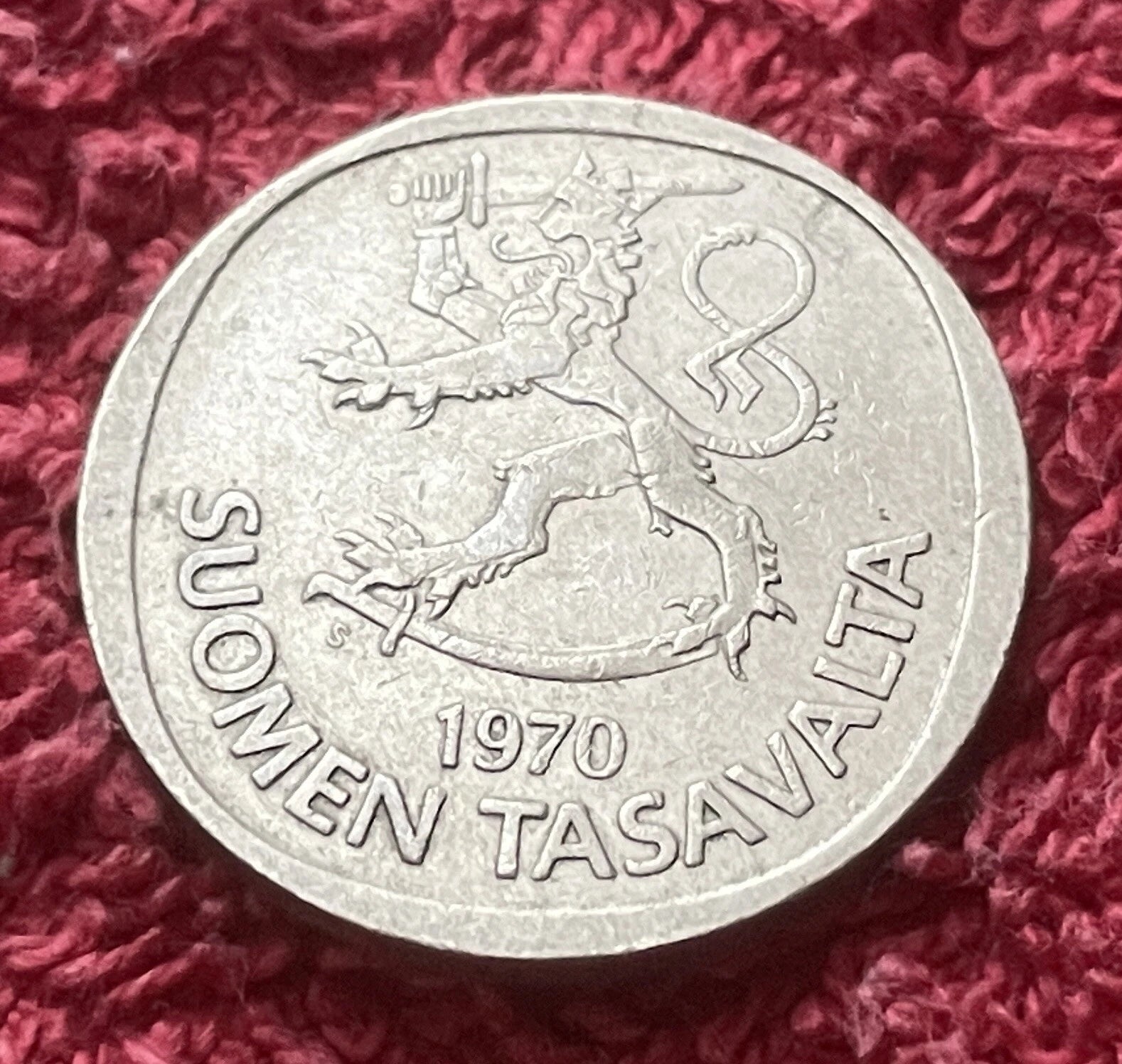 1 Markka 1970 | Finnland | Finnischer Löwe | SUOMEN TASAVALTA | Kupfer-Nickel | Münze