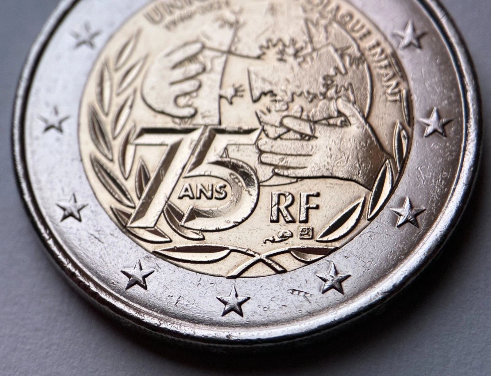 2 Euro 2021 | Frankreich | 75. Jahrestag der Gründung von UNICEF | Bi-Metall Münze