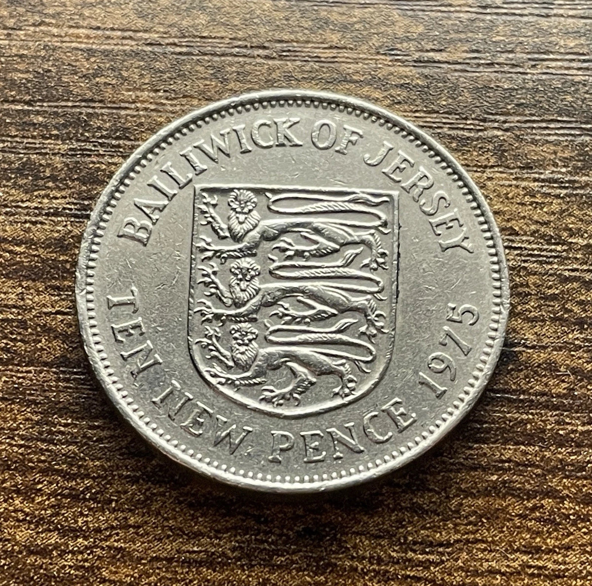 10 New Pence 1975 | Jersey | Bailiwick of Jersey | Elizabeth II. | Kupfer-Nickel Münze | schön