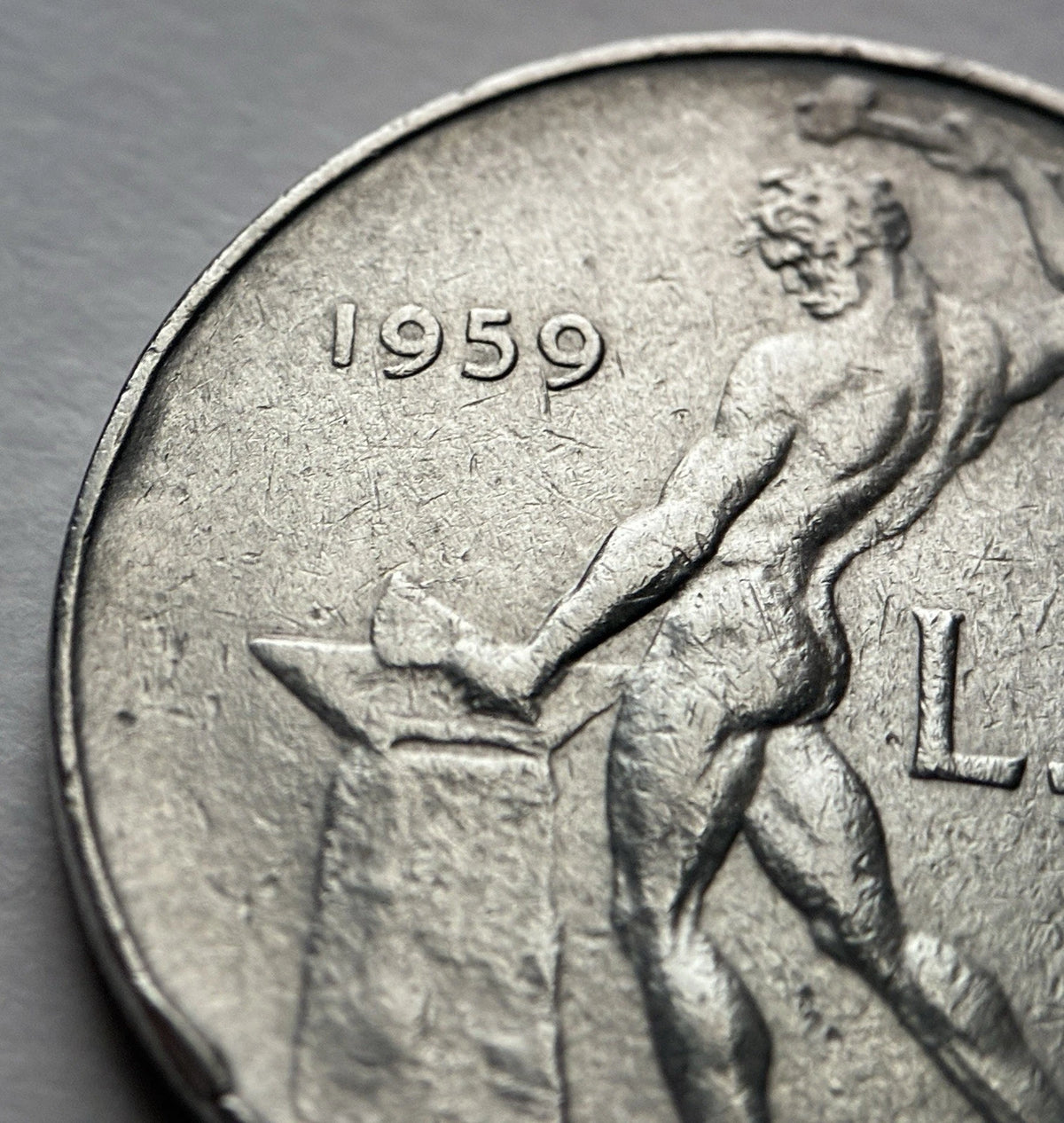 50 Lire 1959 | Italien | Schmied Vulcano am Amboss | Edelstahl Münze | schön