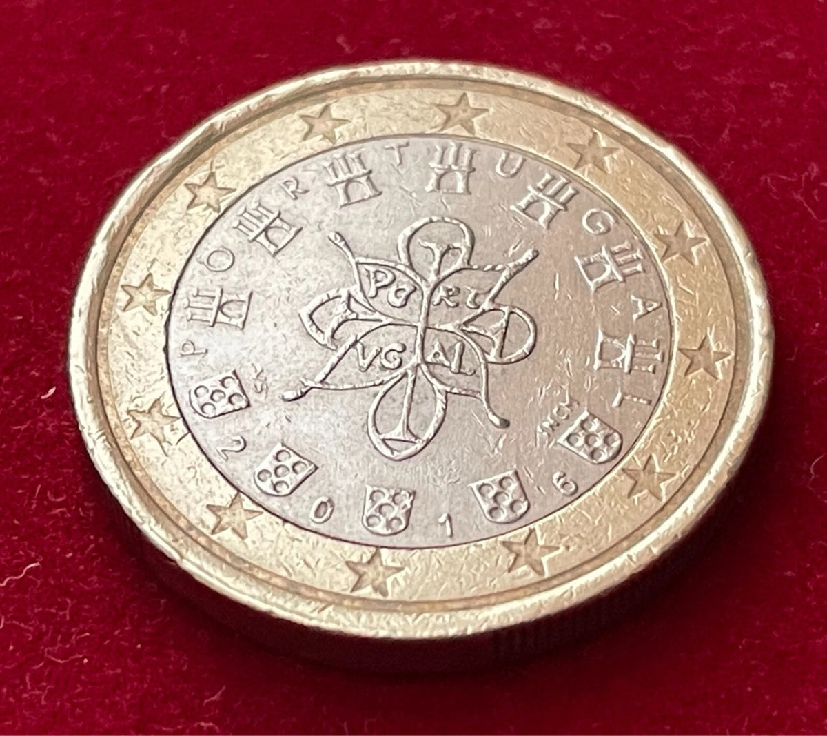 1 Euro 2016 | Portugal | sieben Burgen & fünf Wappen | Bi-Metall Münze