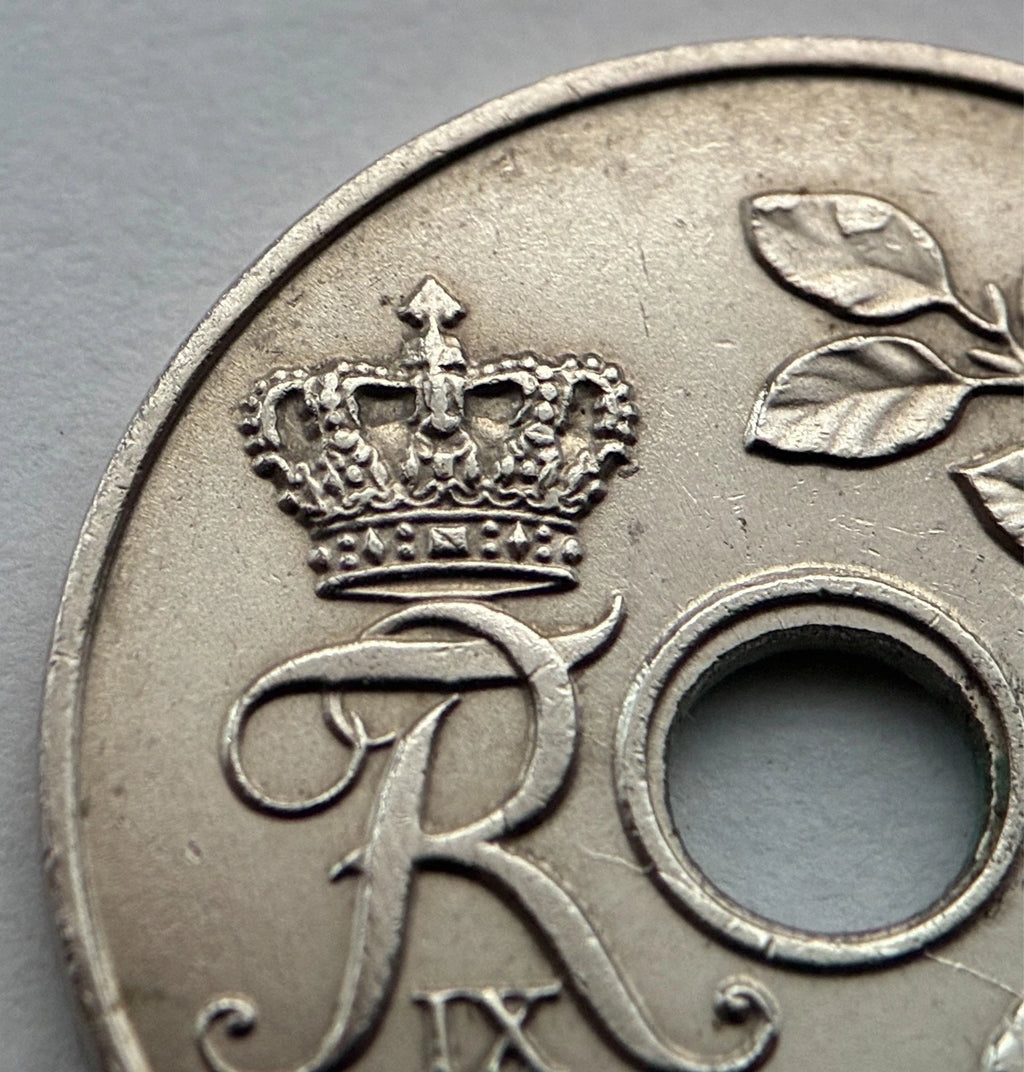 25 Øre 1967 | Dänemark | König Frederik IX. | Lochmünze | Kupfer-Nickel Münze | schön