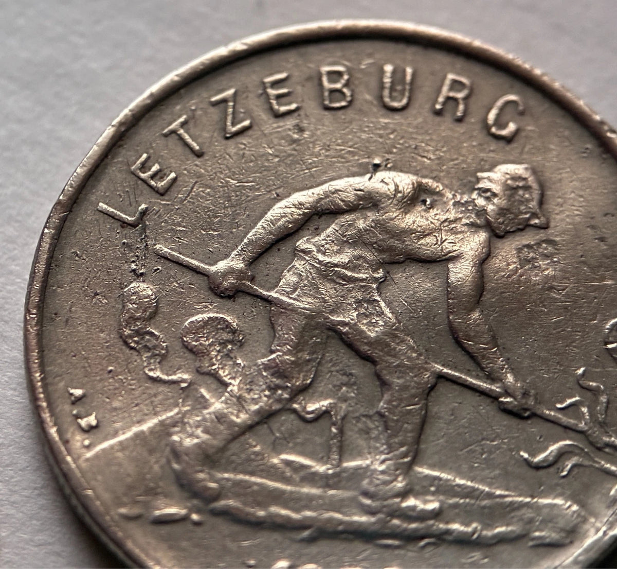 1 Franc 1952 | Luxemburg | „Feierstëppler“ | Großherzogin Charlotte | Kupfer-Nickel-Münze | schön
