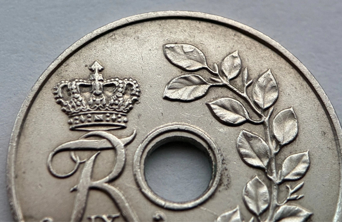25 Øre 1967 | Dänemark | König Frederik IX. | Lochmünze | Kupfer-Nickel Münze | schön