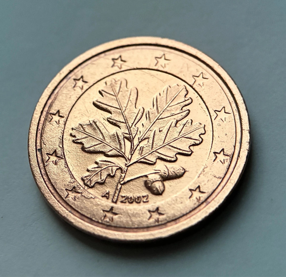 2 Cent 2002 A | Deutschland | Eichenlaub Motiv | Münze aus verkupfertem Stahl