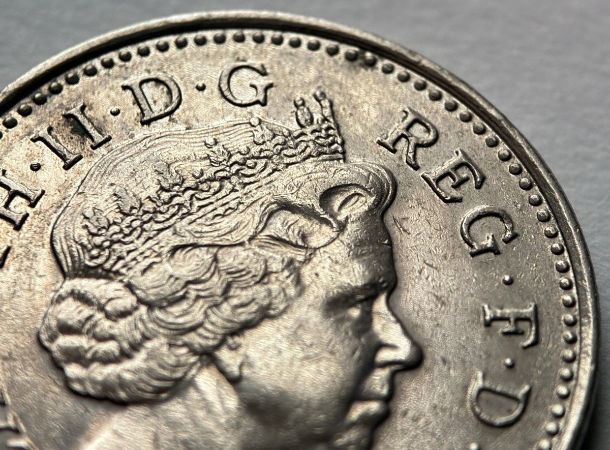 10 Pence 2000 | Großbritannien | Elizabeth II. | gekrönter Löwe | Kupfer-Nickel Münze