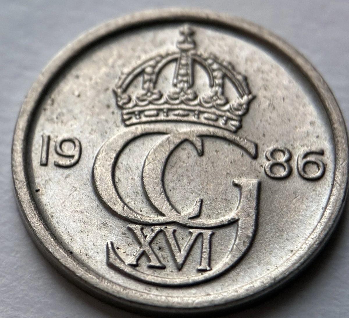 10 Öre 1986 | Schweden | Carl XVI. Gustaf Monogramm | Kupfer-Nickel Münze | schön