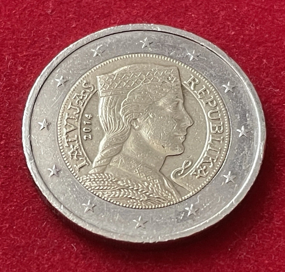 2 Euro 2014 | Lettland | Lettisches Trachtenmädchen | LATVIJAS REPUBLIKA | Bi-Metall Münze | schön