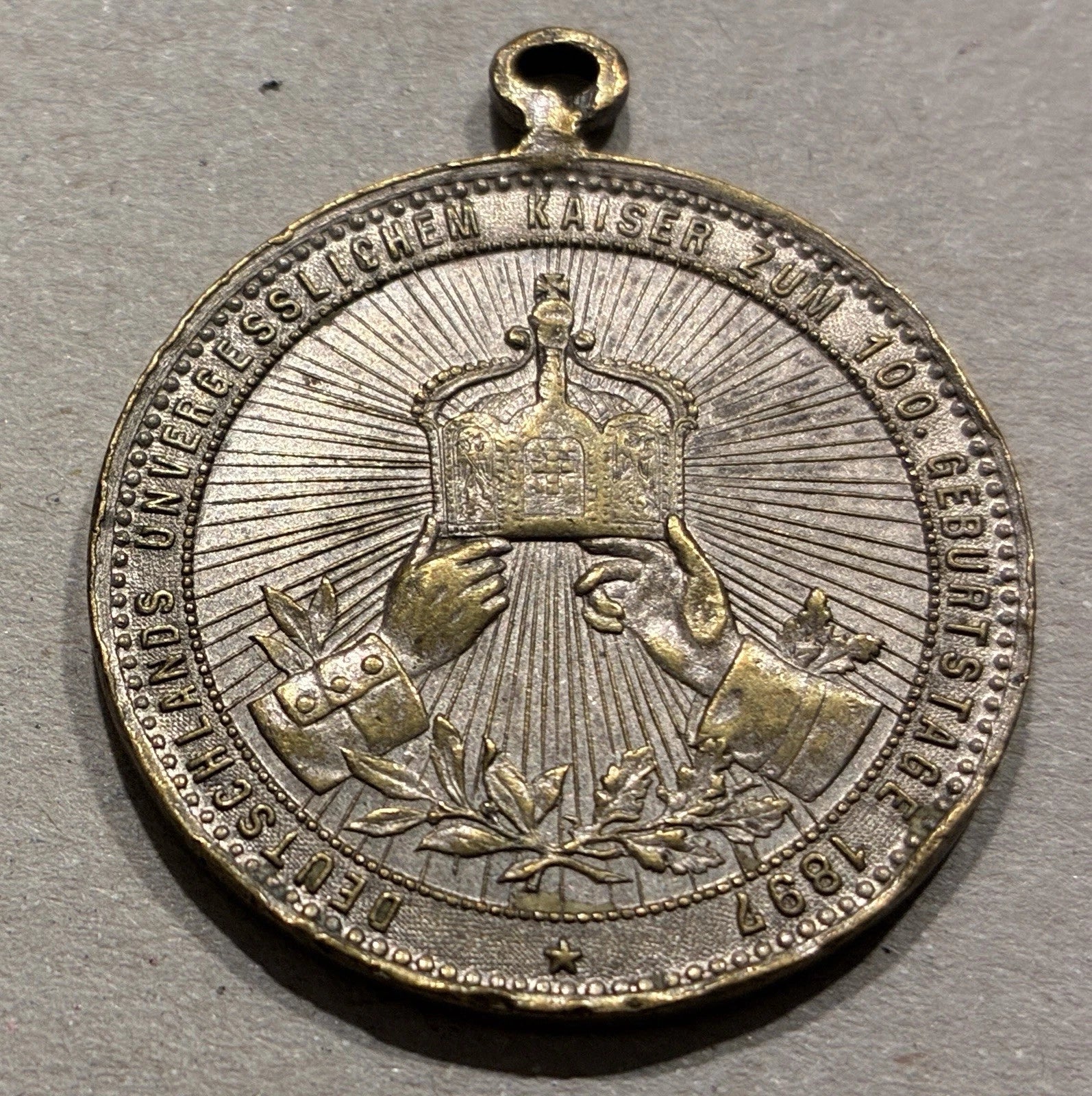 Medaille Wilhelm I. – 100. Geburtstag 1897 | Kaiserreich Preußen Gedenkprägung mit Öse