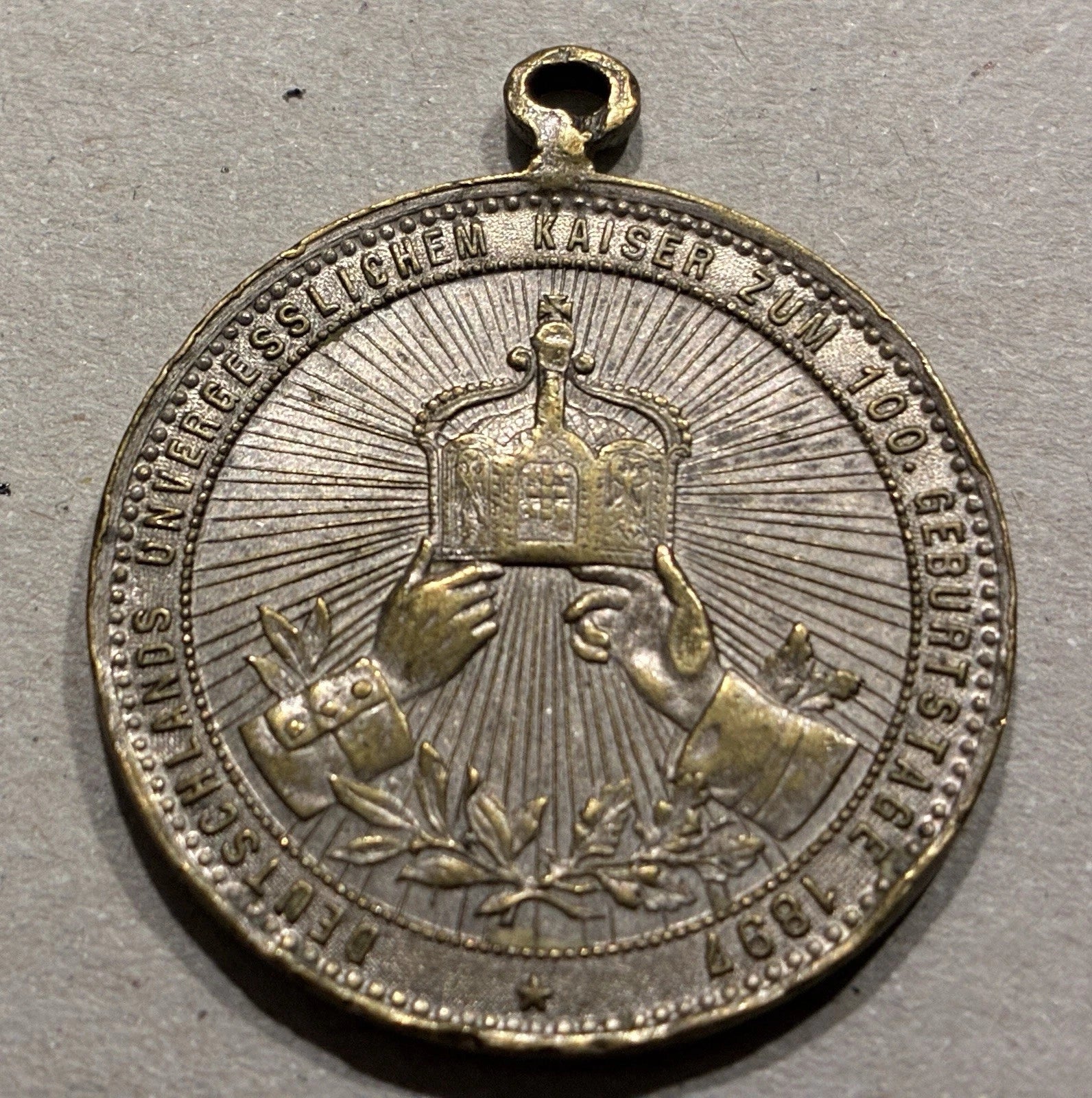 Medaille Wilhelm I. – 100. Geburtstag 1897 | Kaiserreich Preußen Gedenkprägung mit Öse