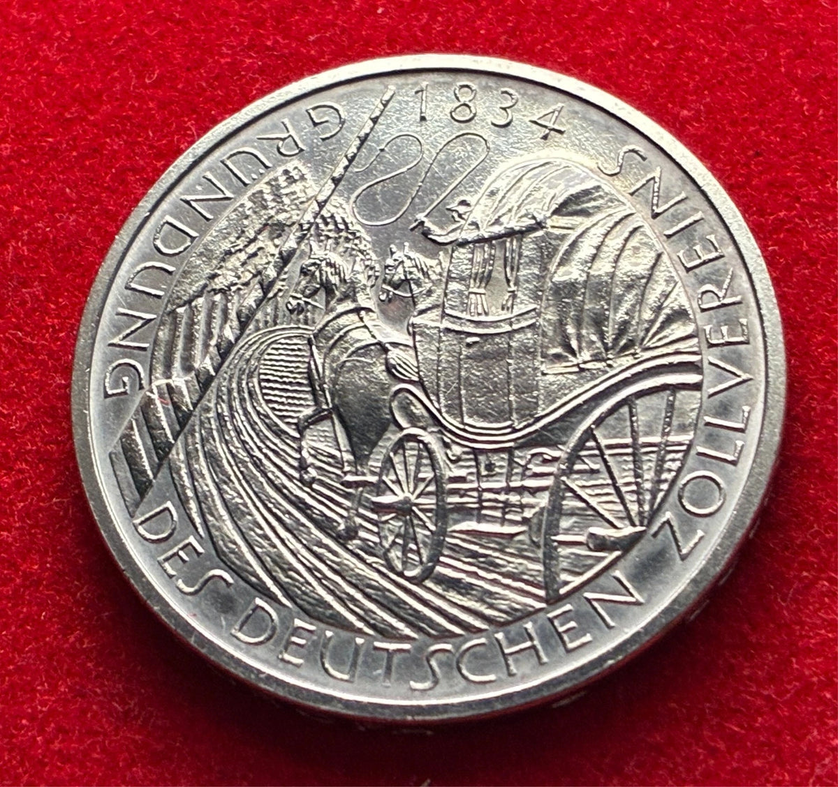 5 Deutsche Mark 1984 D | Bundesrepublik Deutschland (BRD) | 150 Jahre Deutscher Zollverein | Postkutsche | Kupfer-Nickel Gedenkmünze | schön